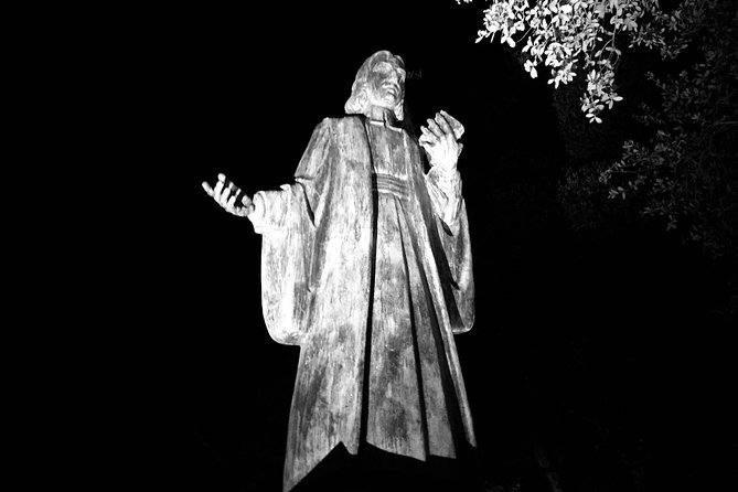 Spanish Moss Haunted Savannah Pub Crawl - Who should book, and who might want a different style of ghost tour