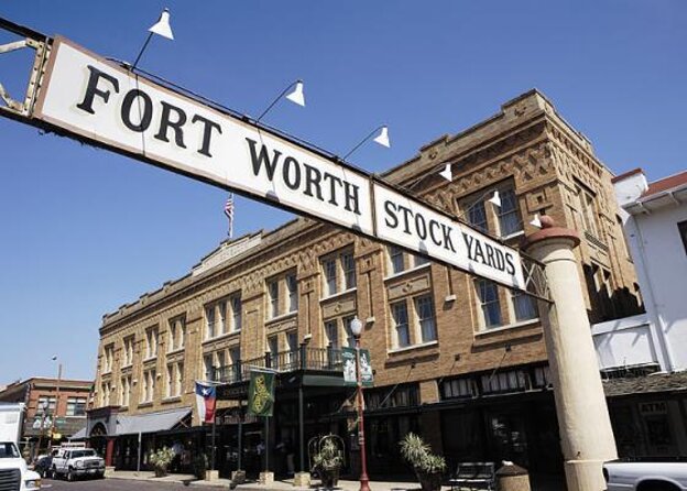 Stockyards History Tour Fort Worth Pub Crawl - Key points worth knowing before you go