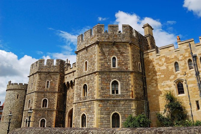 Stonehenge, Windsor Castle and Bath with Pub Lunch in Lacock - Should you book this tour?