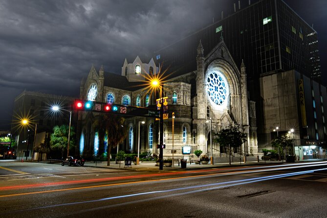 Tampa Terrors Spirits & Spirits Haunted Pub Crawl - Key things that make Tampa Terrors worth it