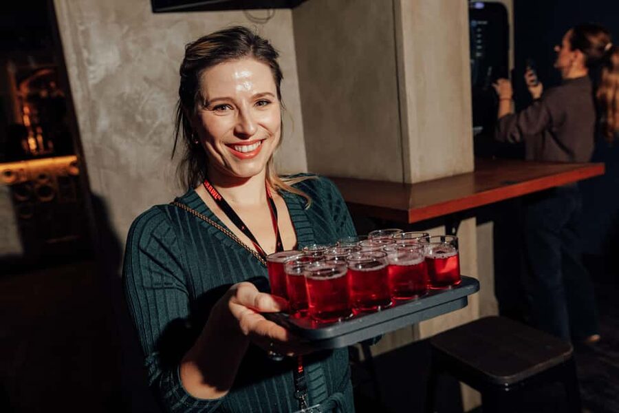 The Crawl Co. – Kreuzberg Alternative Pub & Bar Experience - How the host keeps the pace: games, stories, and local context