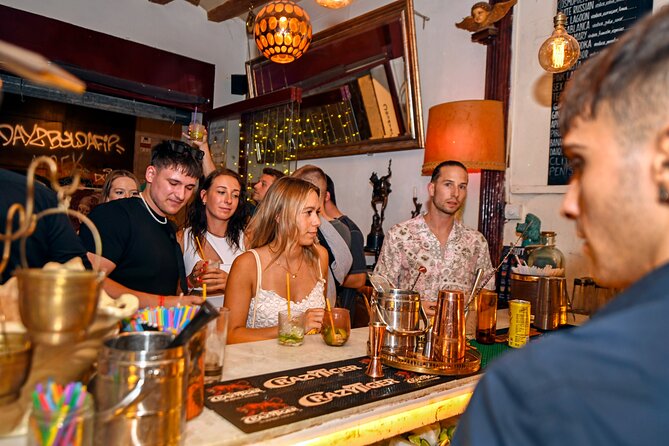 The Original Hamburg Pub Crawl Sex & Crime St. Pauli Tour - Free Shots at Every Stop: Why It Changes the Group Dynamic