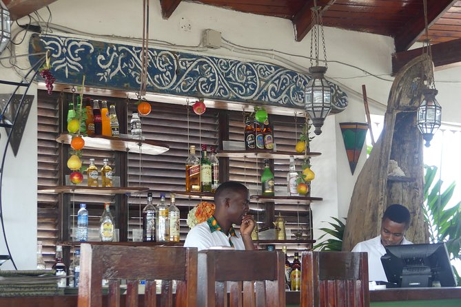 Thrilling Pub Crawl In Zanzibar. Visit 3 Unique Bars - Price, Timing, and What You’re Actually Paying For