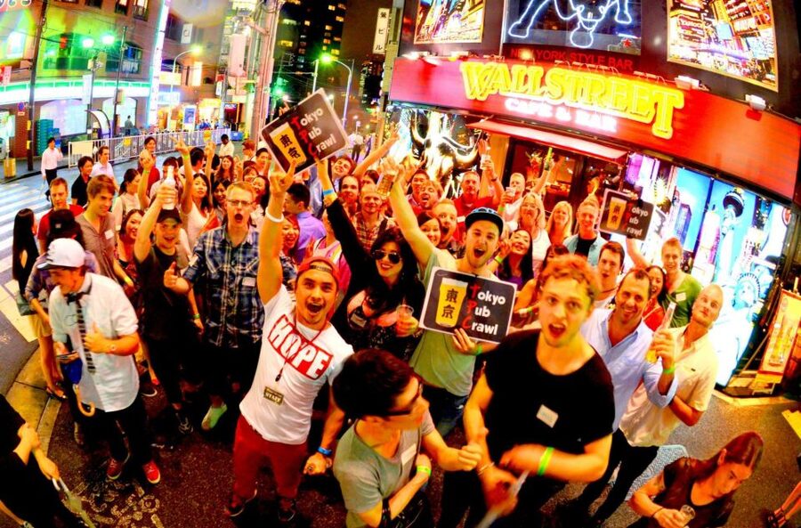 Tokyo: Pub Crawl and Bar Tour - Why Roppongi nightlife fits a 5-hour bar tour
