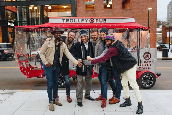 Trolley Pub Holiday Lights Tour in Columbus - Short North Pole lights: your first 15–30 minutes