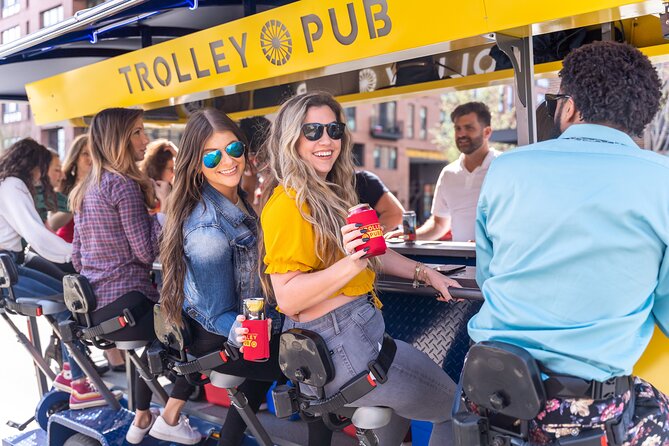 Trolley Pub Public Tour - Guide style and group size: why the vibe stays fun