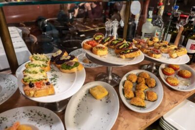 Venice: Venetian Style Carnival Pub Crawl - The Walk Through Campi and Alleyways (and Why It Matters)