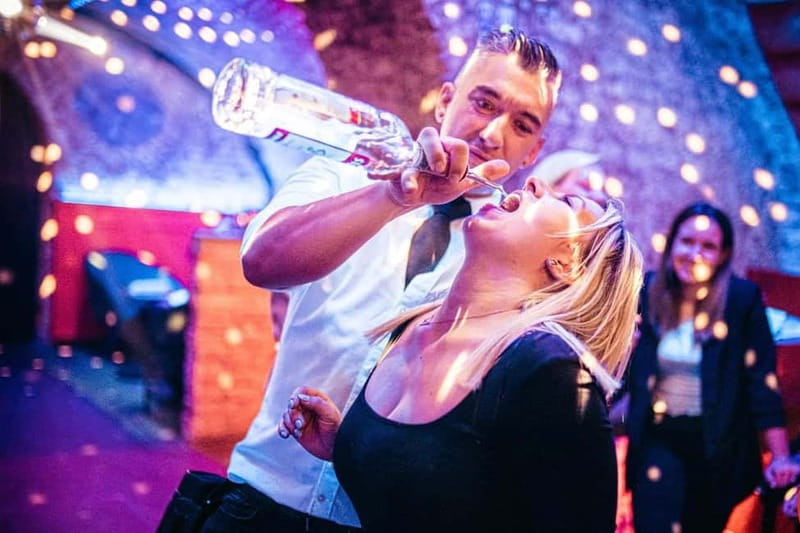 Vienna: Guided Pub Crawl with Club Entry - The 4-Hour Flow: Three Stops and a Real Club Finish
