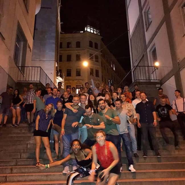 Vienna: Guided Pub Crawl with Club Entry - Stop 4: Kaktus Club for a Pre-Club Pressure Release