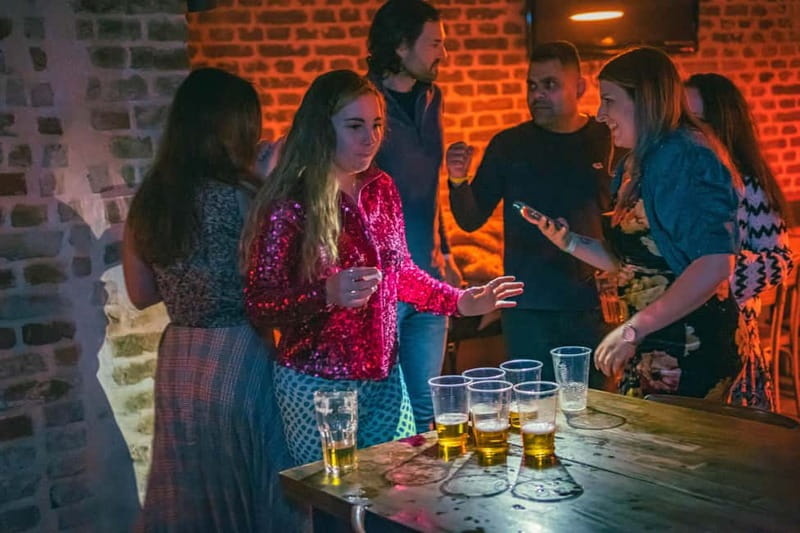 Vienna: Guided Pub Crawl with Club Entry - Drinks, Cash, and Smart Money Moves in Vienna