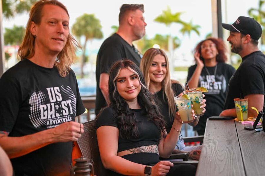 Waikiki Ghosts Boos and Booze Haunted Pub Crawl - Landmarks you’ll see while the stories do their work
