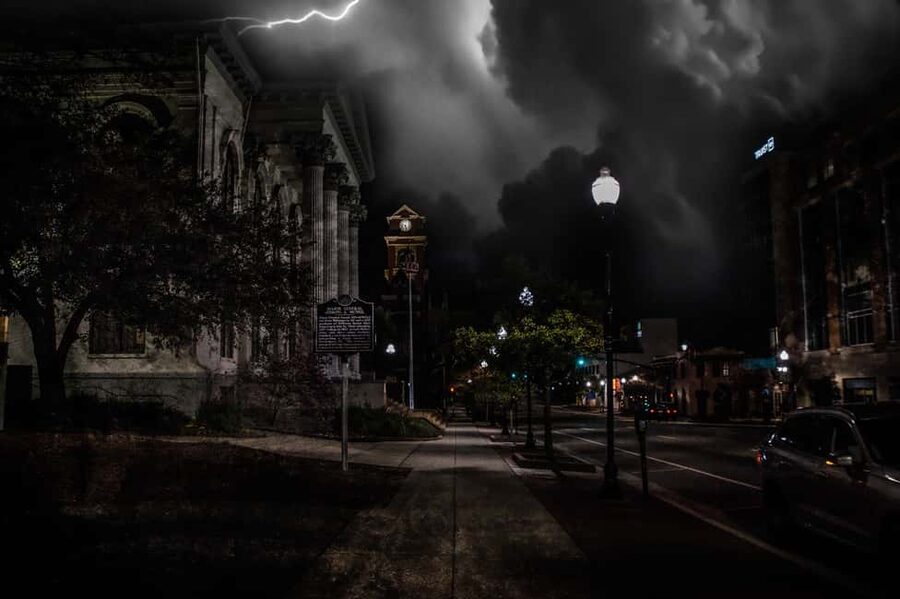 Wilmington: Boos and Booze Haunted Pub Crawl - Price and value: is $28 worth a 2-hour crawl?