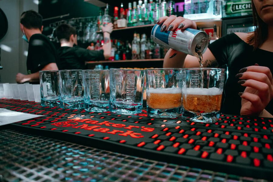 Wroclaw: Pub Crawl with Unlimited Drinks and VIP Club Entry - Price and Value: What $30 Buys You (and What It Doesn’t)