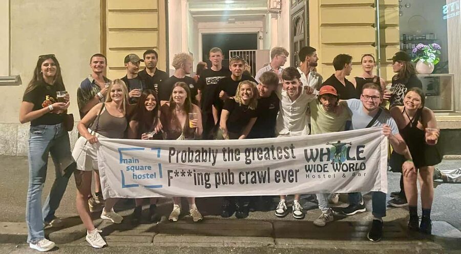 Zagreb: Pub Crawl, 1-Hour of Unlimited Drinks, & Club Entry - Who should book this pub crawl in Zagreb?